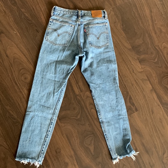 Levi Wedgie - Picture 4 of 5